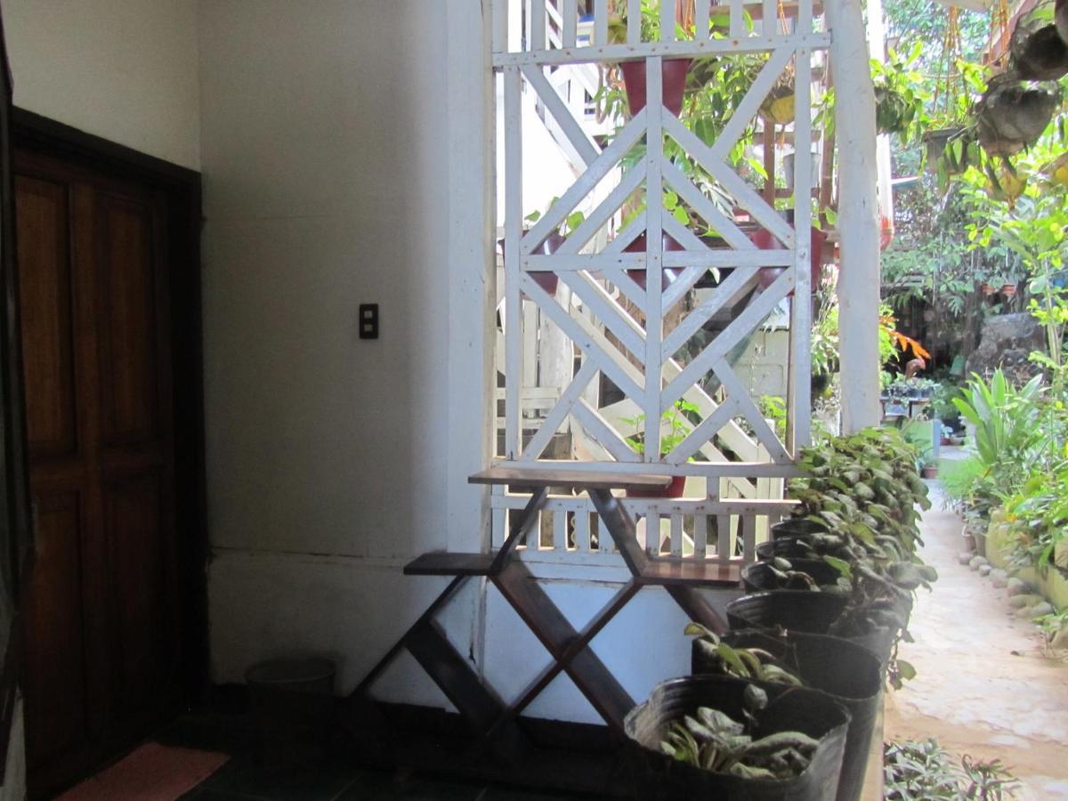 Islandfront Cottages And Restaurant El Nido Exteriér fotografie